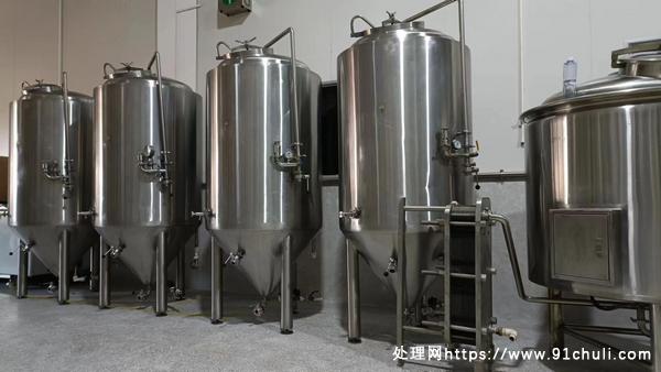 

福建沙县4台600升发酵罐