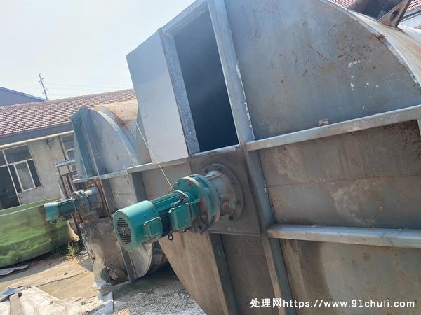 

304不锈钢搅拌罐5吨1.8×2米3kw25转电机