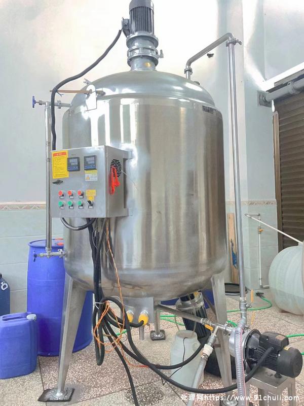 

1立方不锈钢双层乳化搅拌罐全新未用可单卖