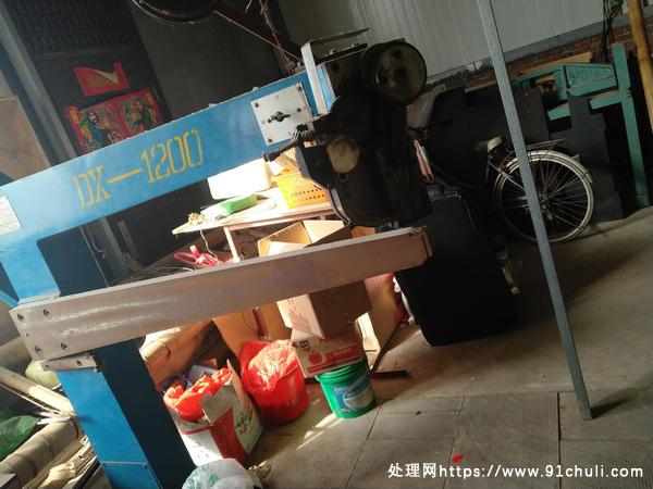 

胜利牌纸箱机成套设备4500元转让