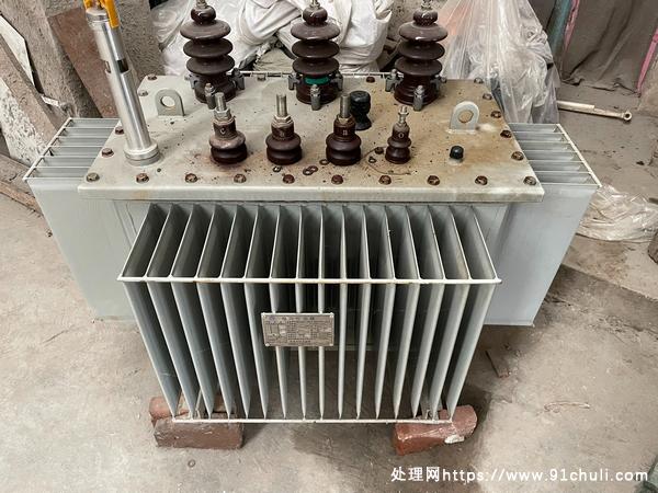 

出售一台315KVA变压器，漏油故障换新，直接出价不闲聊