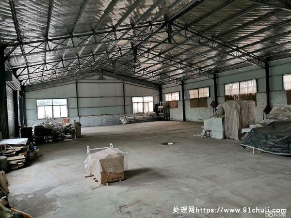 

钢结构厂房出租5亩1500平7间配房地面硬化门口可停大车