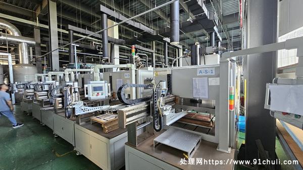 

二手艾斯泰全自动纸塑切边机原价18万低价处理